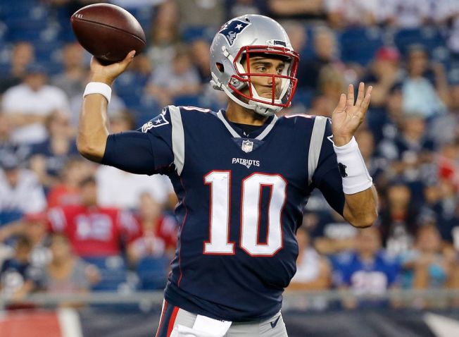 Garoppolo traded to the 49ers