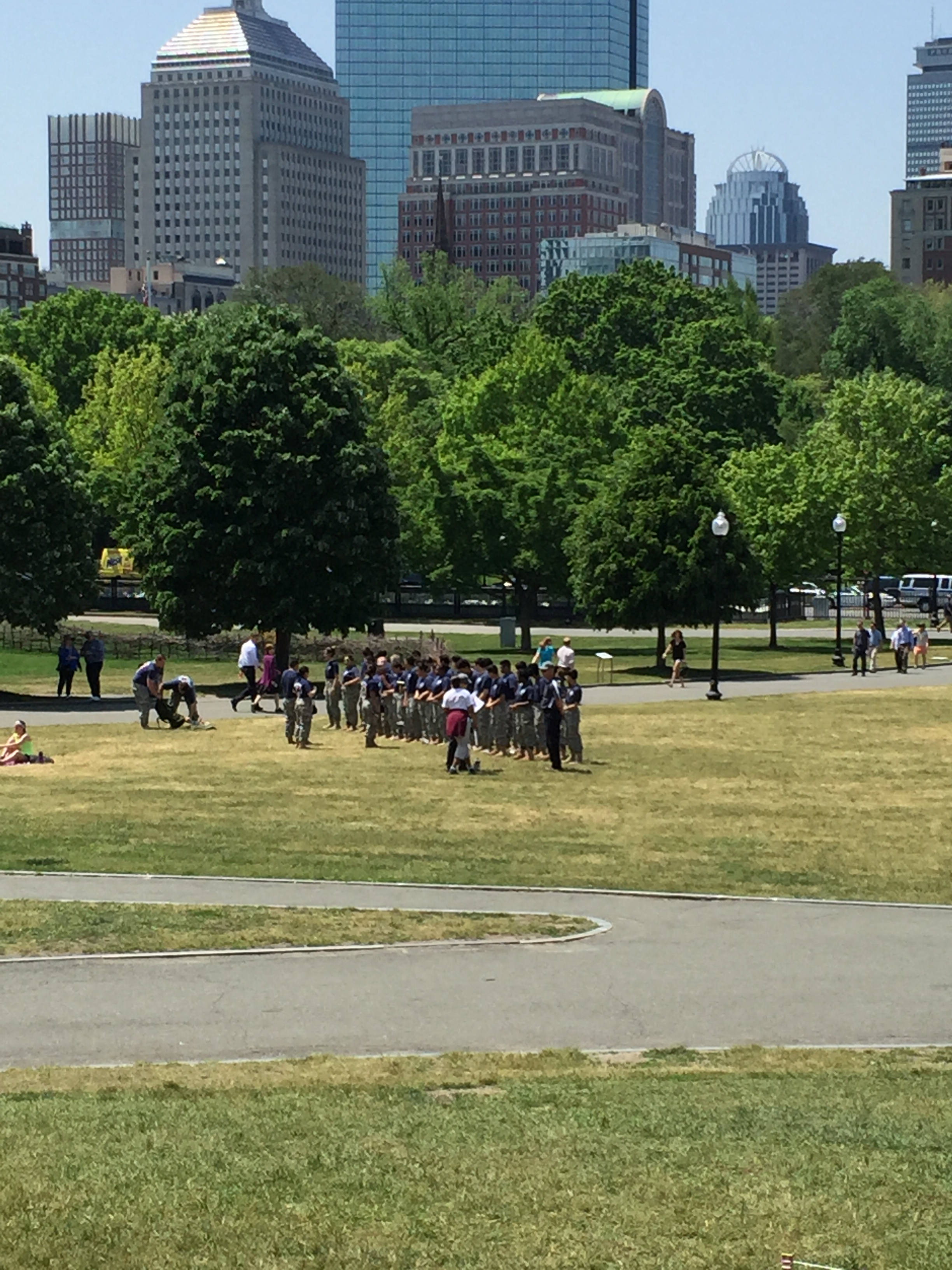 Volunteers plant 37,000 flags on Boston Common ahead of Memorial