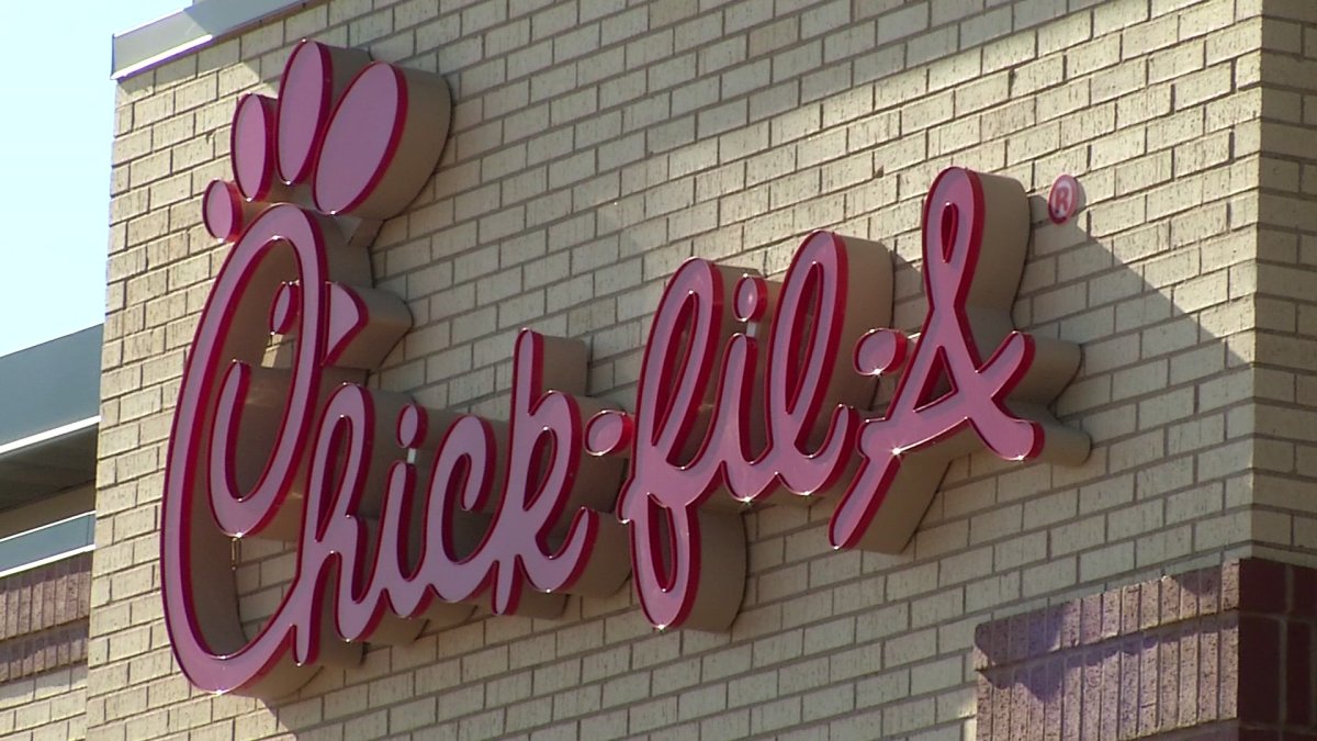 Florida Chick-Fil-A Operator Introduces 3-Day Workweek  NECN