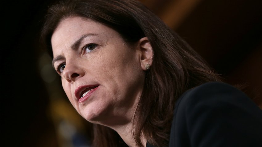 ayotte.jpg