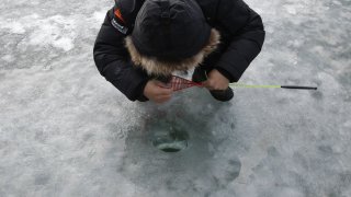 ice fishing generic1