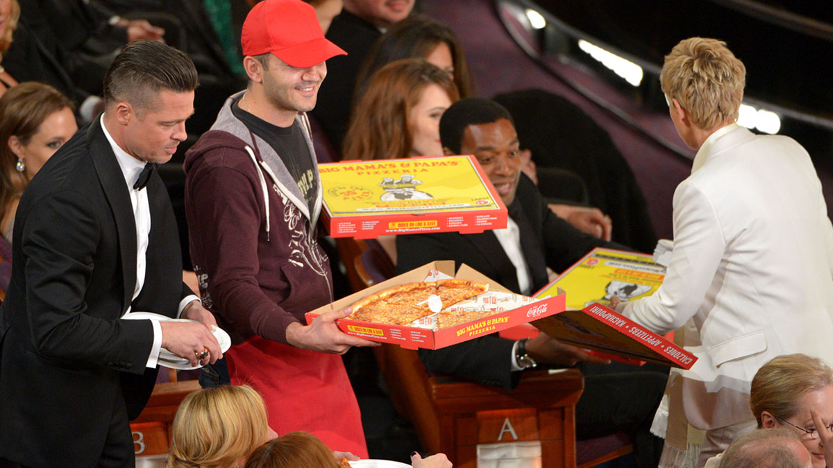 Oscars Pizza Delivery Man Gets 1000 Tip Necn 