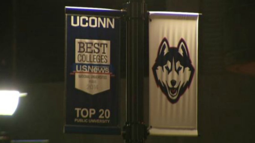 uconn sign_campus