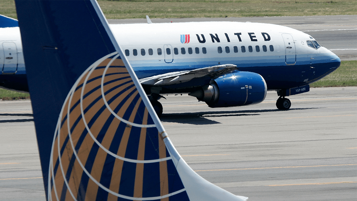 美联航飞往波士顿的航班因机翼问题被迫改道至丹佛