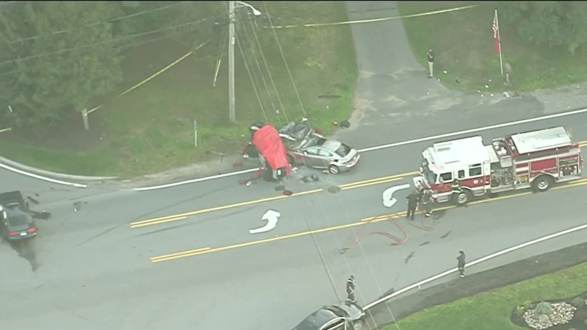 1 Dead, 3 Hurt in 3-Car Crash in North Andover – NECN Car Accident On 675 North Today