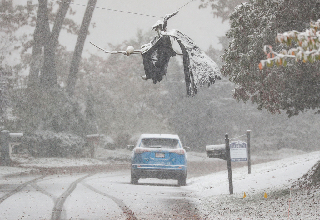 Snowy Friday morning in Mass.