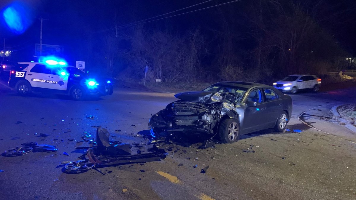 Police Respond to Serious Crash in Auburn NECN