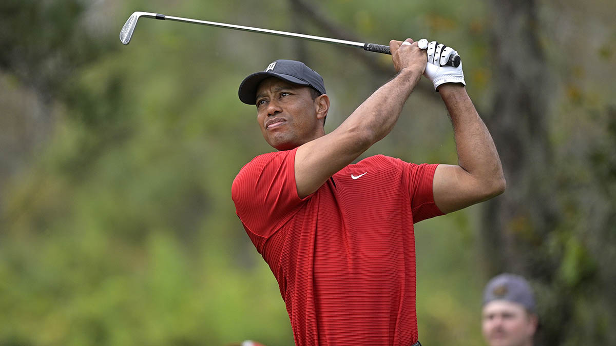 Tiger Woods Interview: Full Time Return to Golf is Not Realistic – NECN