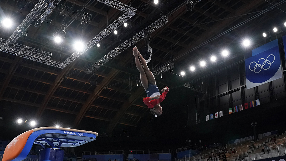 What Are the ‘Twisties’? More on the Gymnastics Phenomenon – NECN