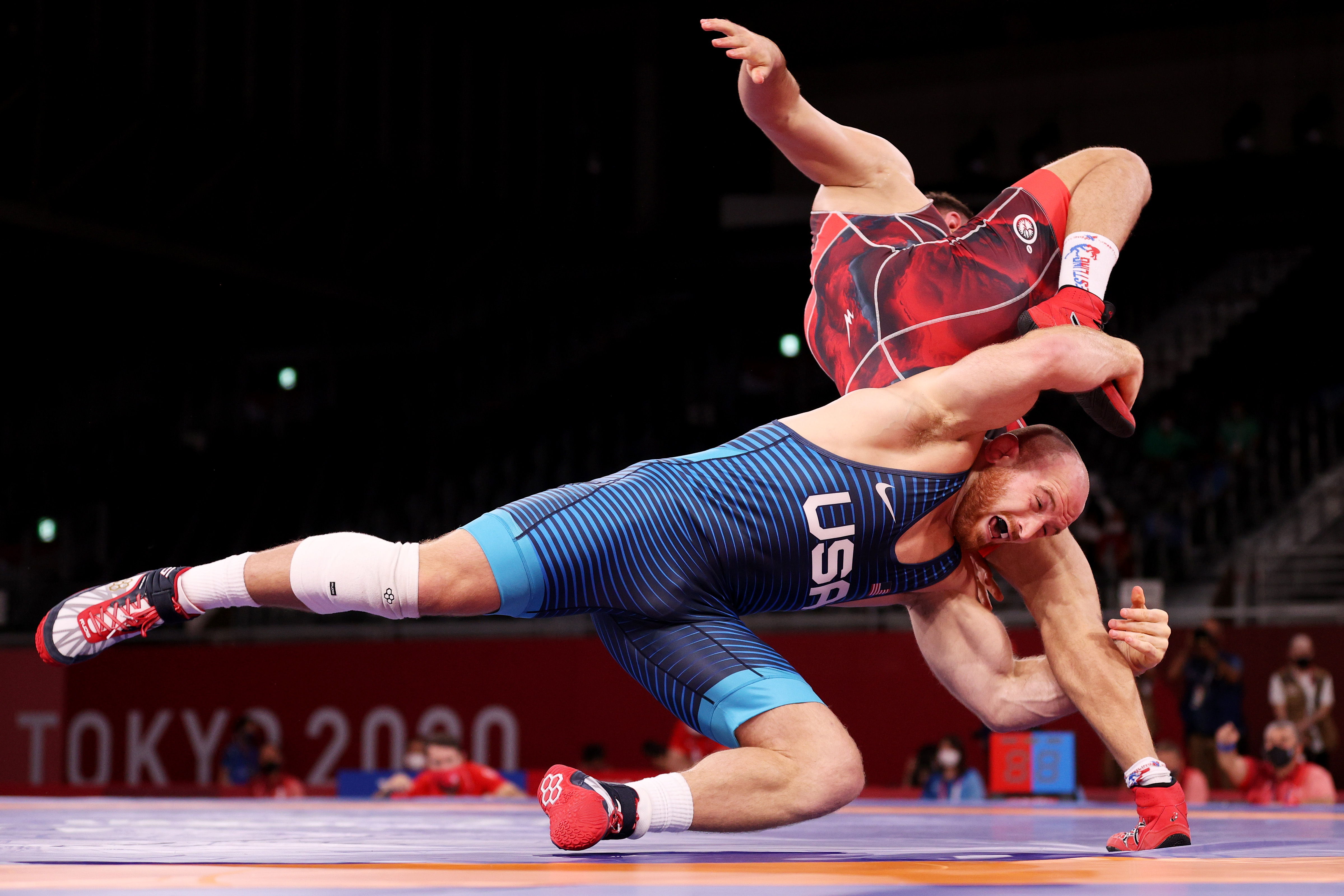USA Wrestler Kyle Snyder Wins Semifinal Match to Advance to Gold Medal Bout 