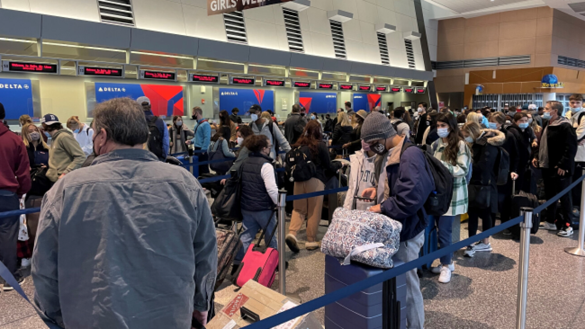 Flying From Boston: Thanksgiving Travel Rush in Full Swing – NECN