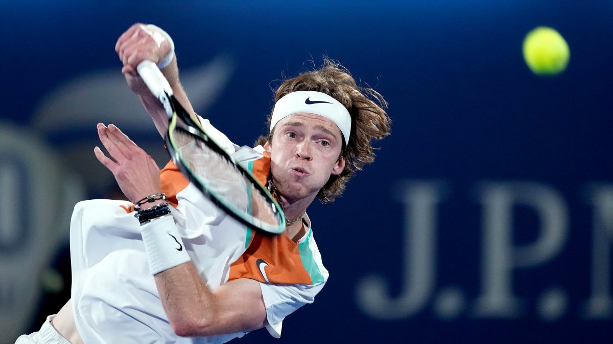 Andrey Rublev wins 2022 Dubai Tennis Championship