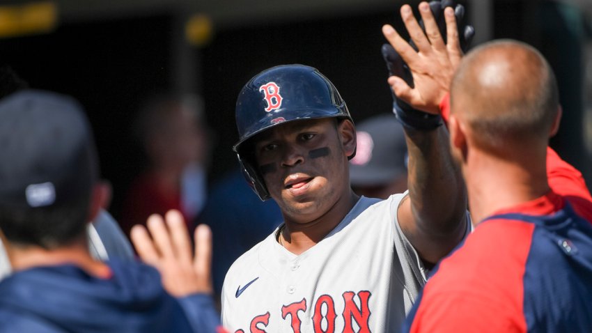 Devers singles through shift, lifts Red Sox over Tigers 5-3