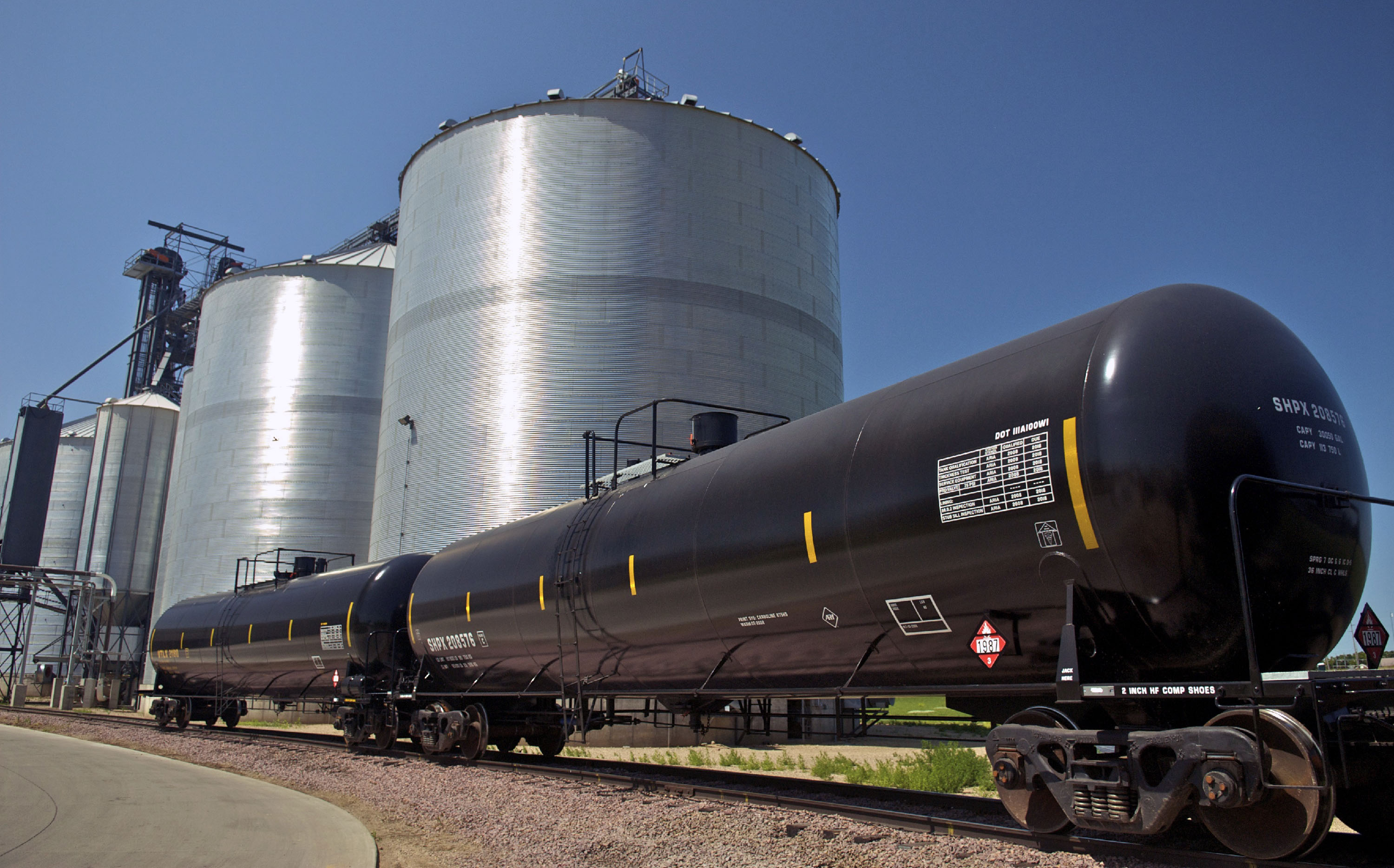 E10 E15 What To Know About Ethanol Gas Blends NECN   GettyImages 94827701 