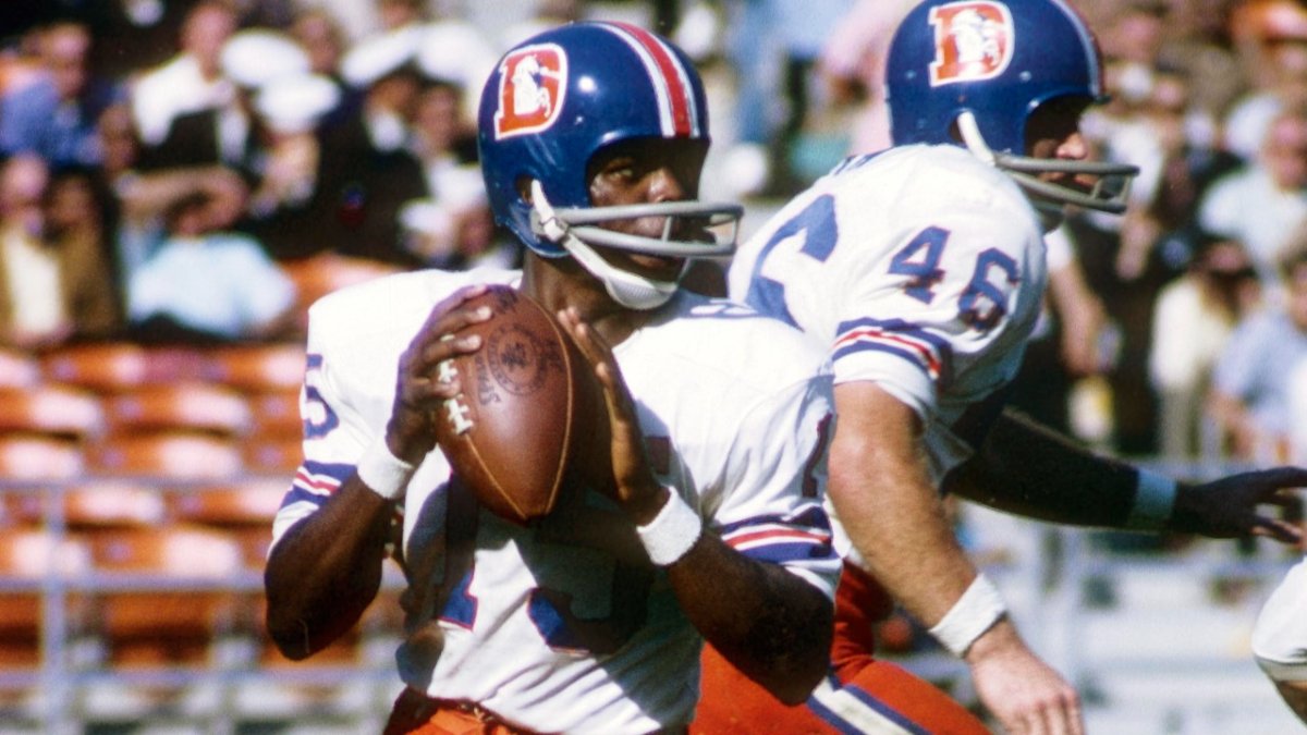 Marlin Briscoe, First Black Starting QB in AFL for Denver Broncos, Dies at  76 – NECN