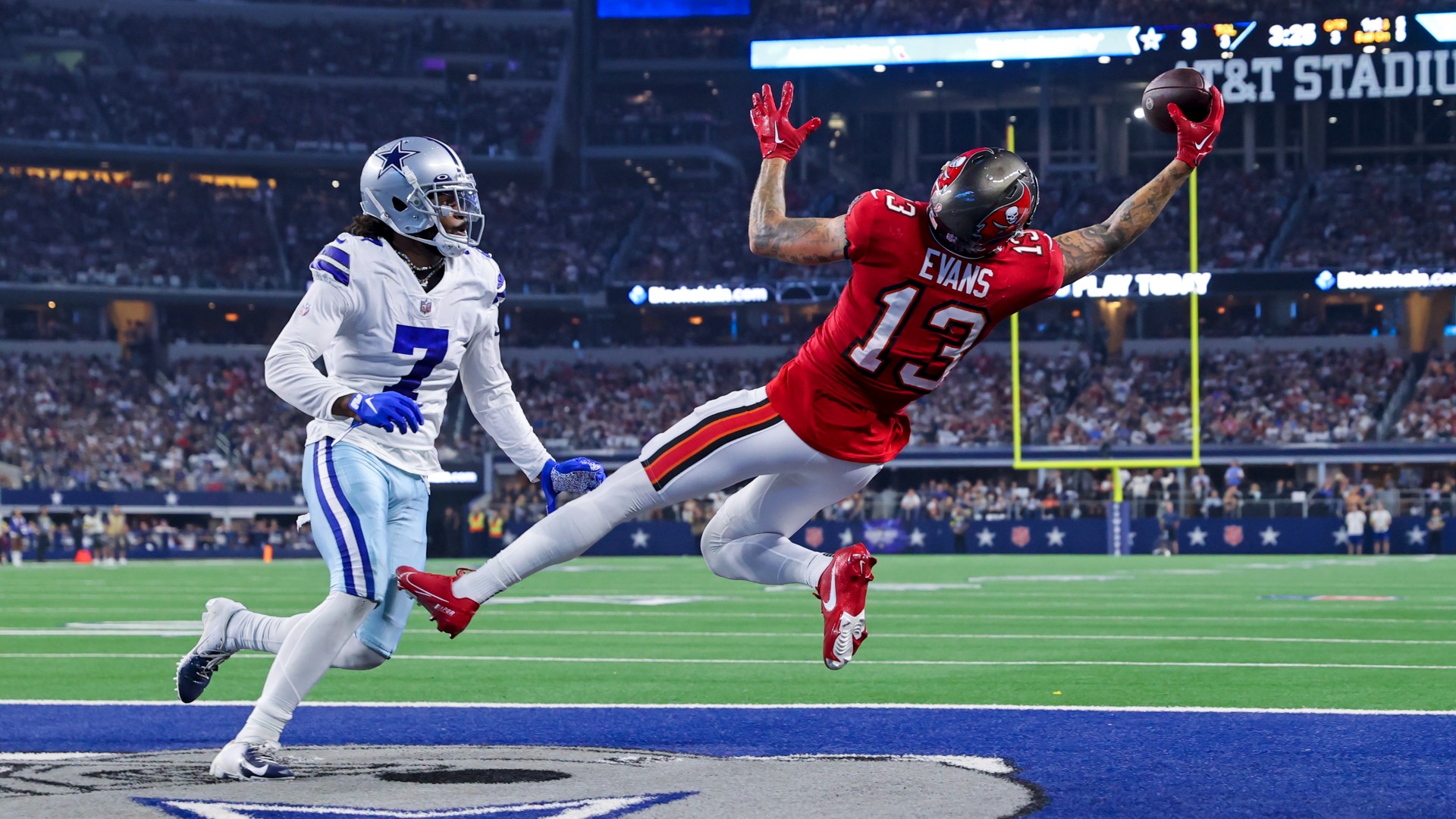 WATCH: Mike Evans Hauls In One-Handed Touchdown Over Cowboys’ Trevon ...