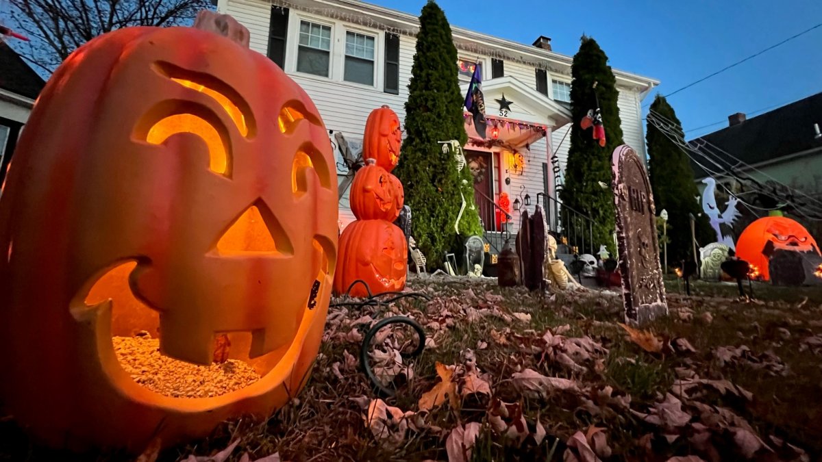 Vermont Couple Invites Community Into Personal Haunted House for Charity