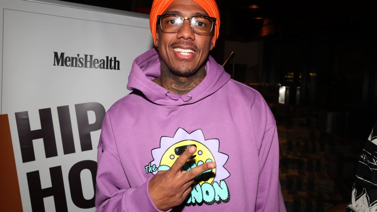 Nick Cannon Mixed Up Mother’s Day Cards for His 12 Kids’ Moms – NECN