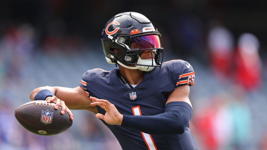 Bears quarterback Justin Fields