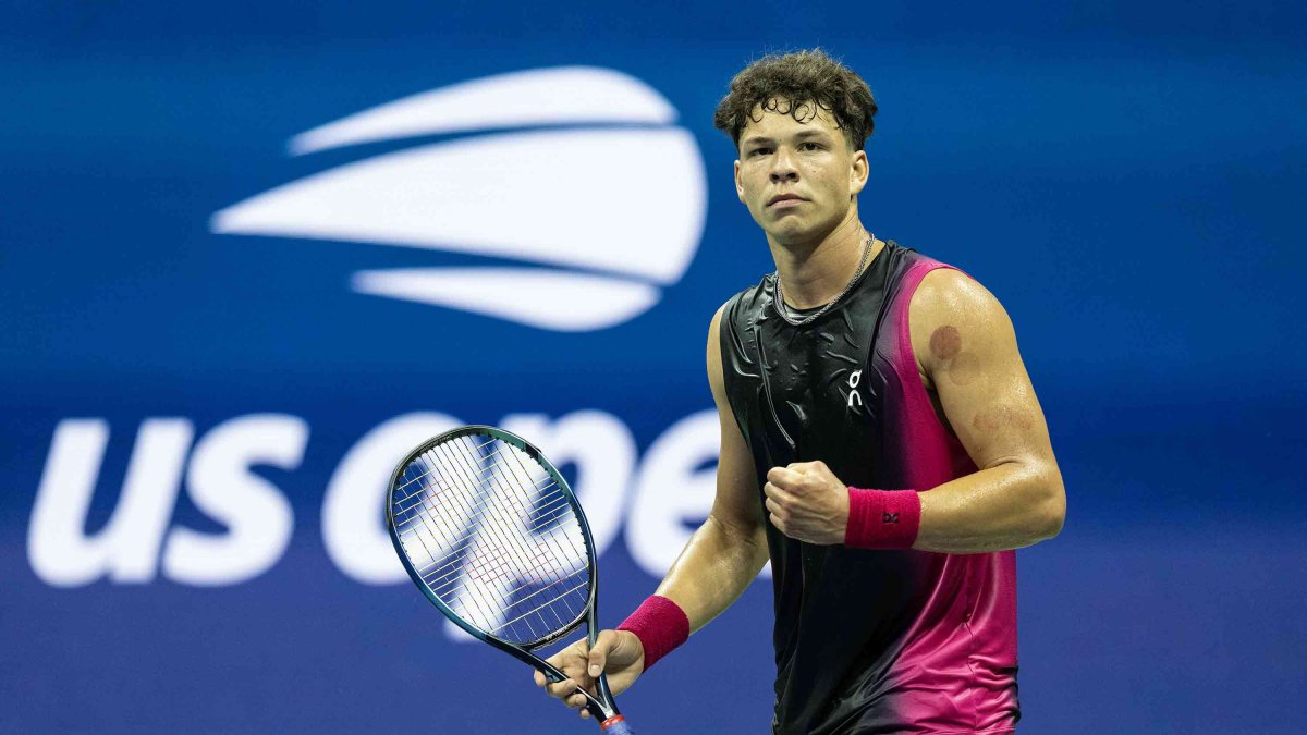 Ben Shelton defeats Frances Tiafoe in US Open quarterfinals NECN