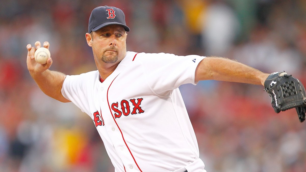 Tim Wakefield dies: Red Sox pitcher suffers seizure after brain