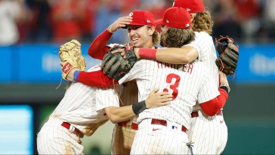 Fans react after Phillies win Game 1 of NLCS