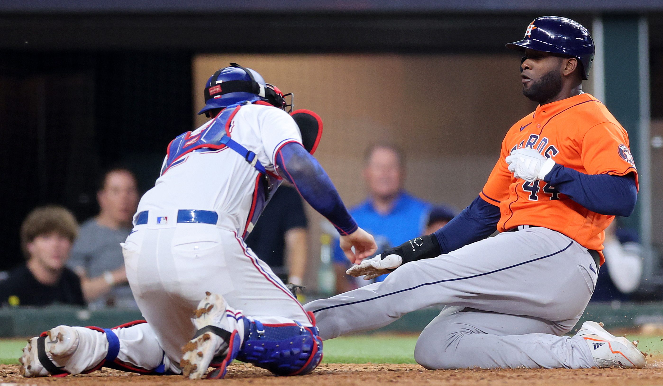 Houston Astros stay alive with a 8-5 road win over the Texas