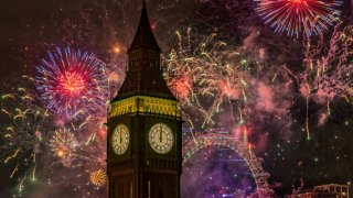 LONDON, ENGLAND – JANUARY 1: Fireworks light up the London skyline over Big Ben and the London Eye just after midnight on January 1, 2023 in London, England. London’s New Years’ Eve firework display returned this year after it was cancelled during the Covid Pandemic. (Photo by Dan Kitwood/Getty Images)