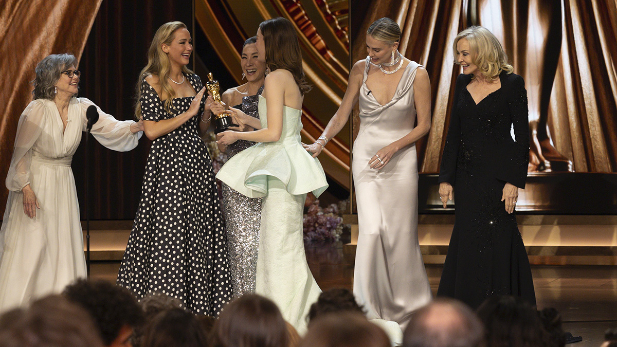 Why Michelle Yeoh gave Emma Stone’s Oscar to Jennifer Lawrence NECN