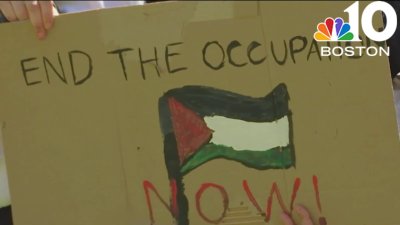 Ceasefire demonstrations continue on college campuses in Boston