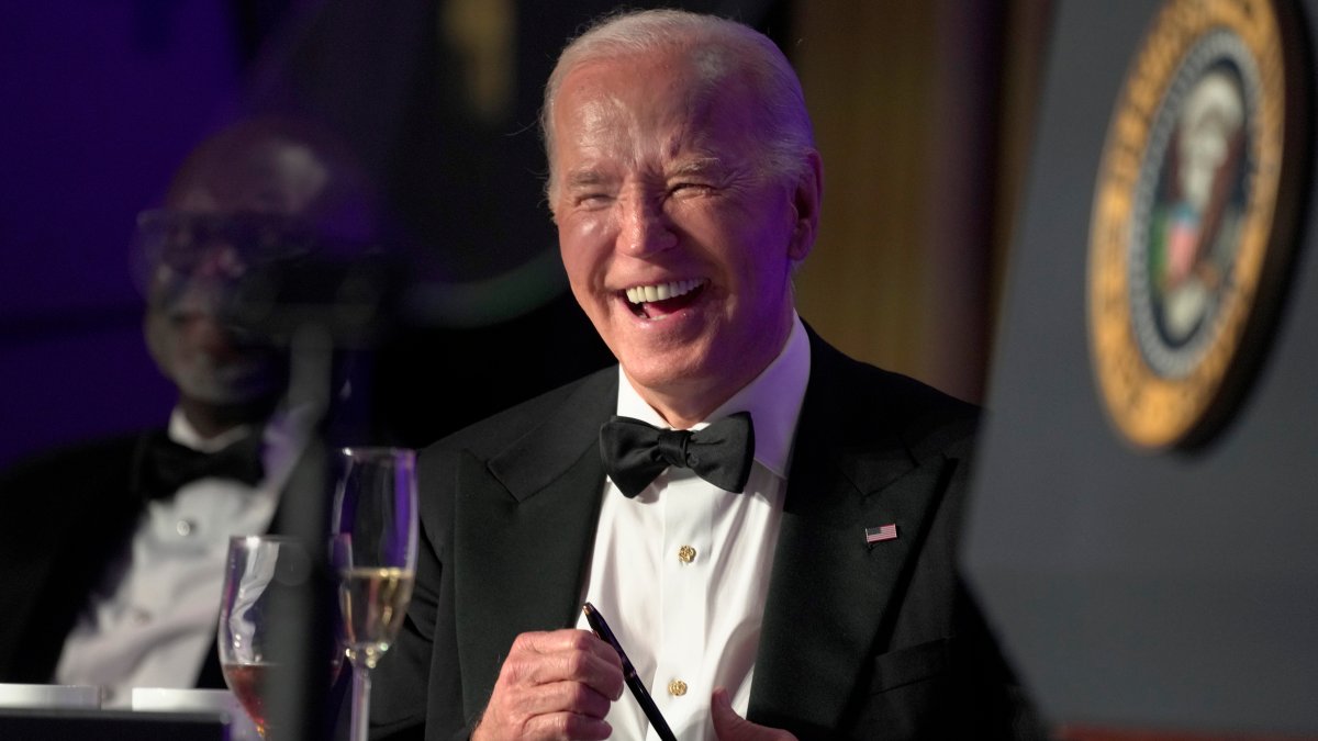 Biden swipes at Trump at White House correspondents’ dinner – NECN