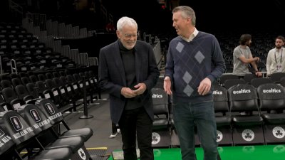 Mike Gorman retires as voice of the Celtics