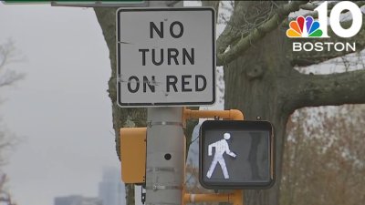 Cambridge bans right turns on red lights