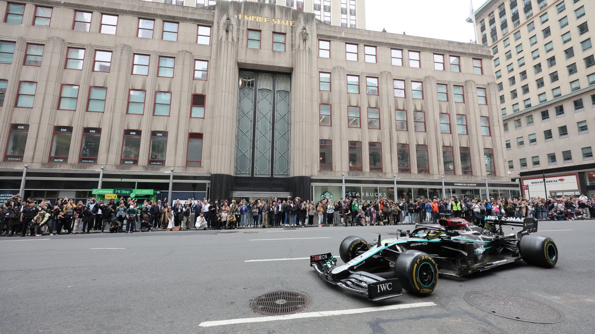 F1 driver Lewis Hamilton does donuts in New York City NECN