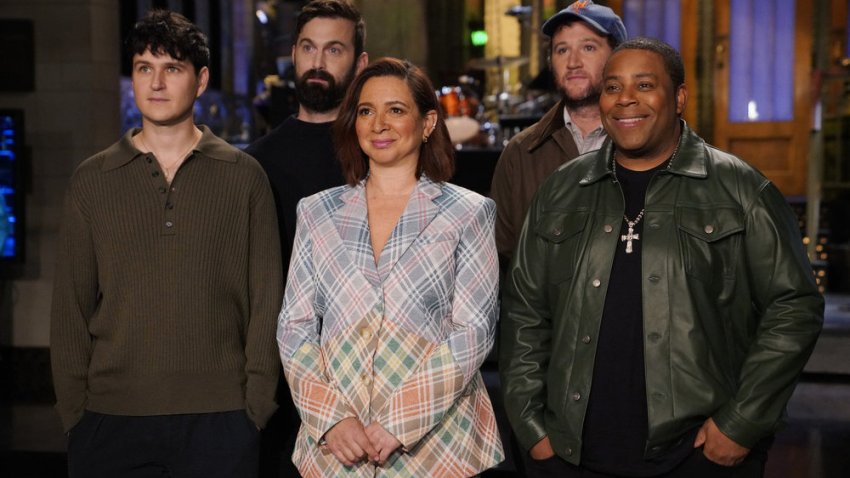 (l-r) Musical guest Vampire Weekend, Host Maya Rudolph, and Kenan Thompson during Promos