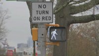 Drivers no longer have the right to turn right on red in Cambridge