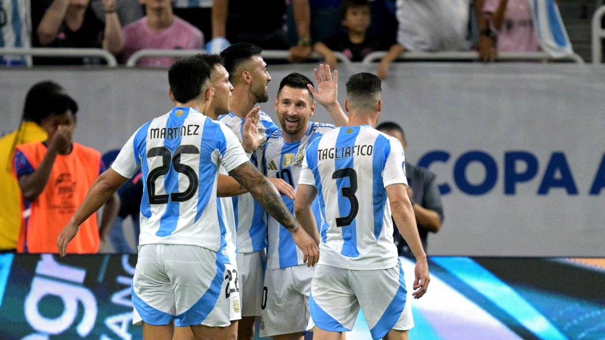 Messi, Argentina beat Ecuador in shootout to reach Copa America semis