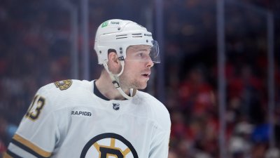 Jim Montgomery praises Charlie Coyle's leadership as Bruins begin camp