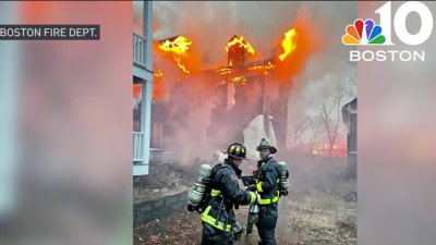 Crews battle fire at abandoned building in Dorchester